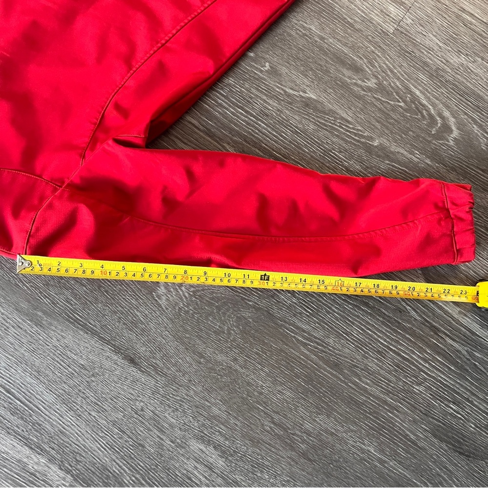 Winter Red Hooded Jacket with hood Women’s - Picture 4 of 6